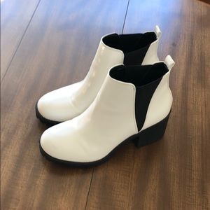 Dirty Laundry white boots